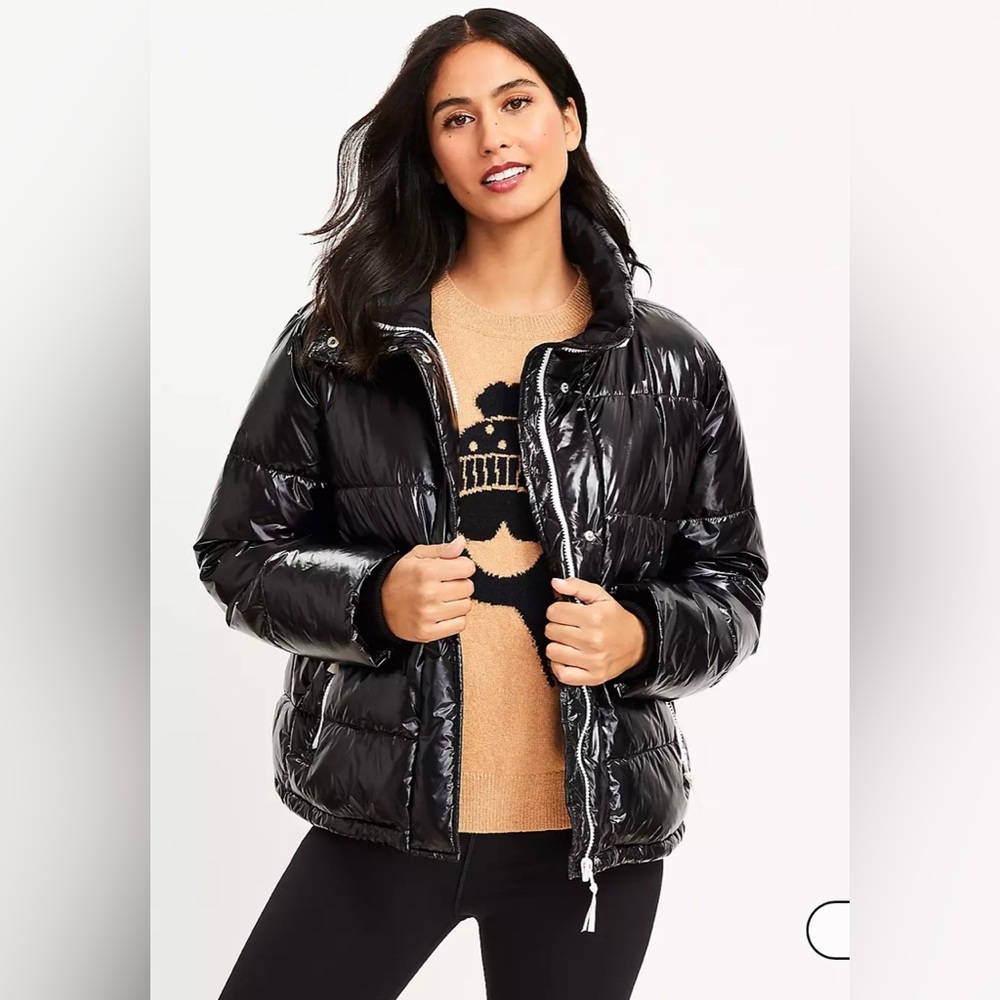 Lou & Grey Glossy Black Puffer Jacket Size M